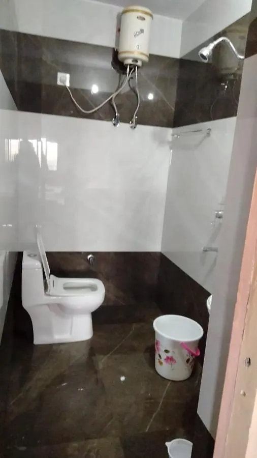 Hotel Diamond Leaf Chandīgarh 2*,