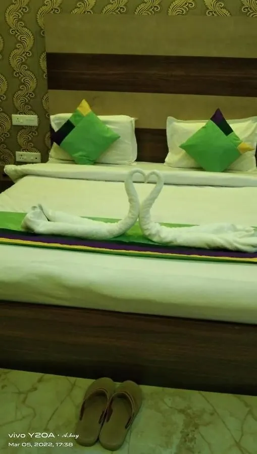 Hotel Diamond Leaf Chandīgarh