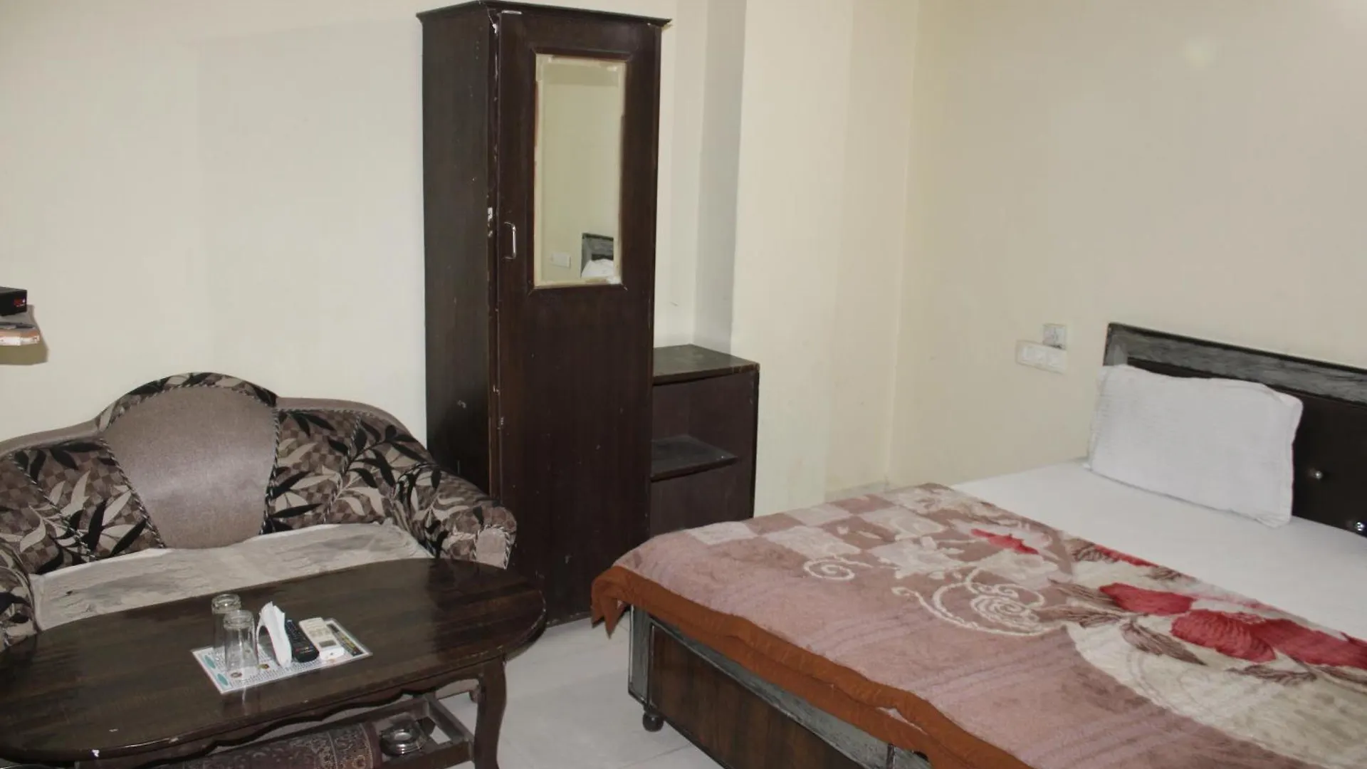 Hotel Diamond Leaf Chandīgarh Indie